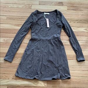 Elegant Gray Long Sleeve Dress